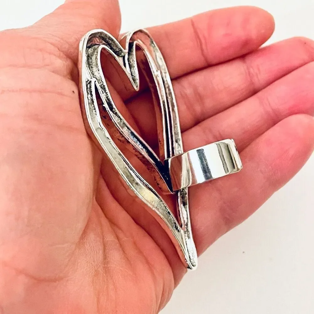 NWT Gorgeous Huge Big Silver Thick Heart Shaped Shiny Ring OS Adustable One Size